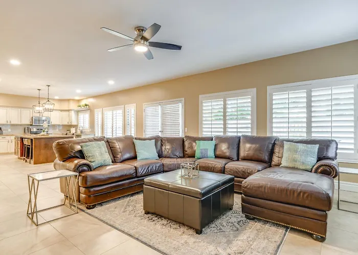 Сasa de vacaciones Heated Pool & Putting Green: Chandler Home! Chandler