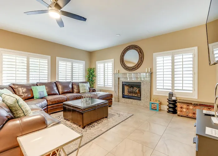 Heated Pool & Putting Green: Chandler Home!